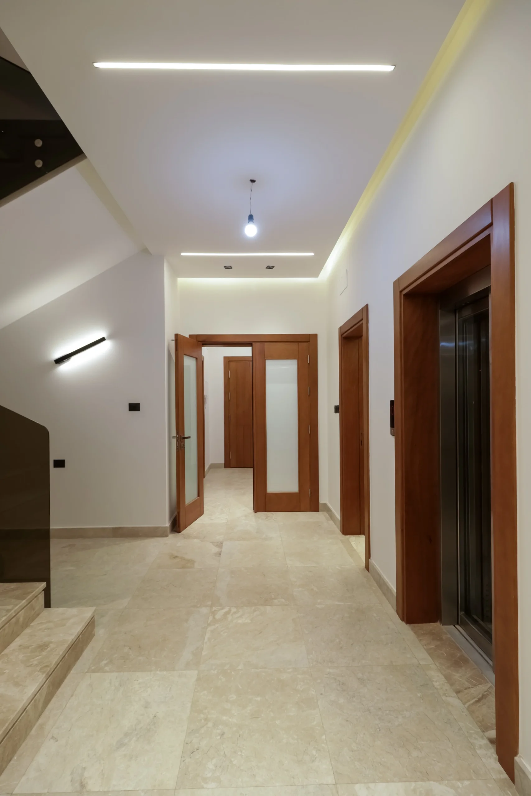 فيلا حذيثه في سوق الجمعة 24