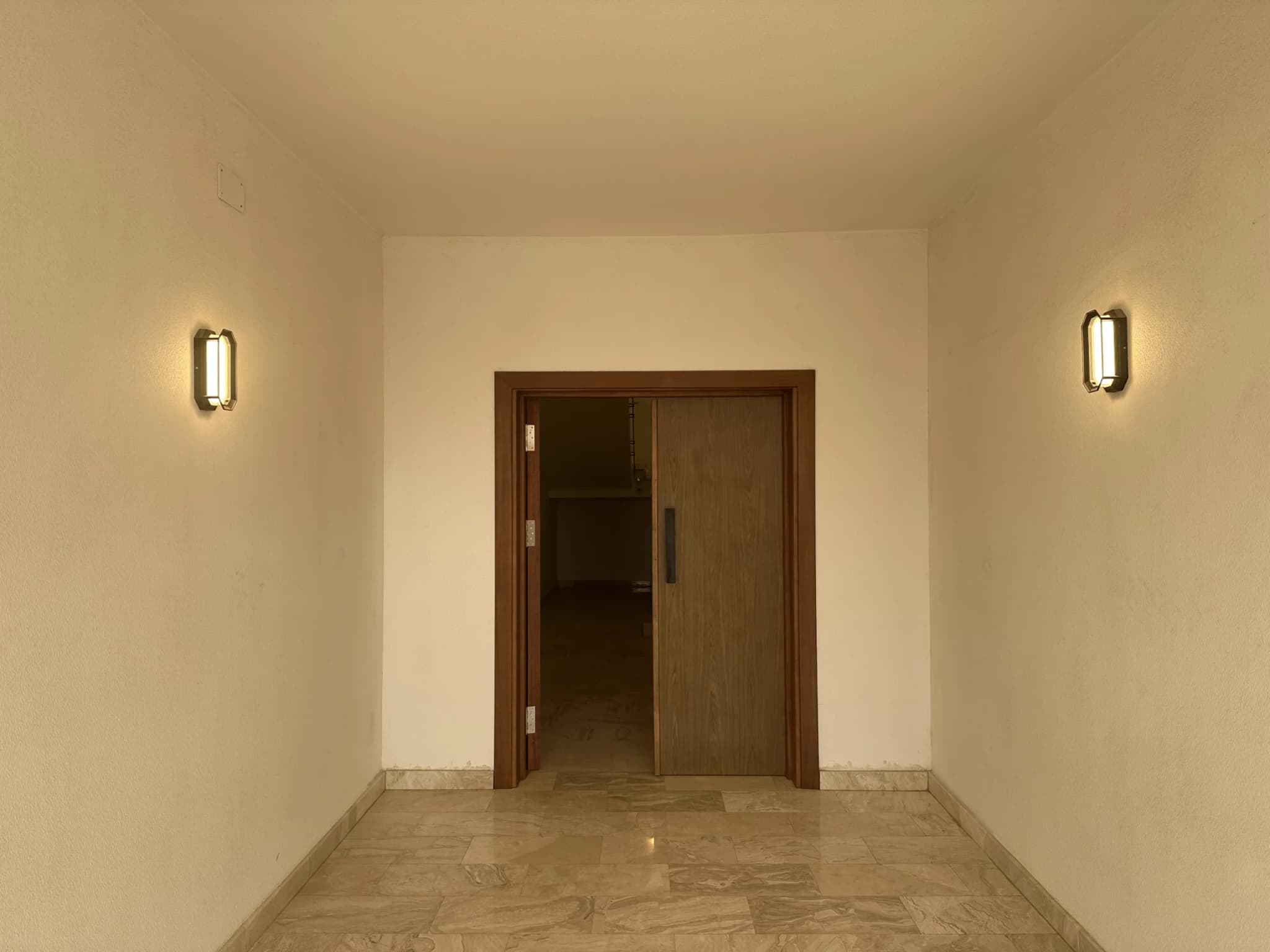 	فيلا تقسيم داخلي شقتين وملحق 14