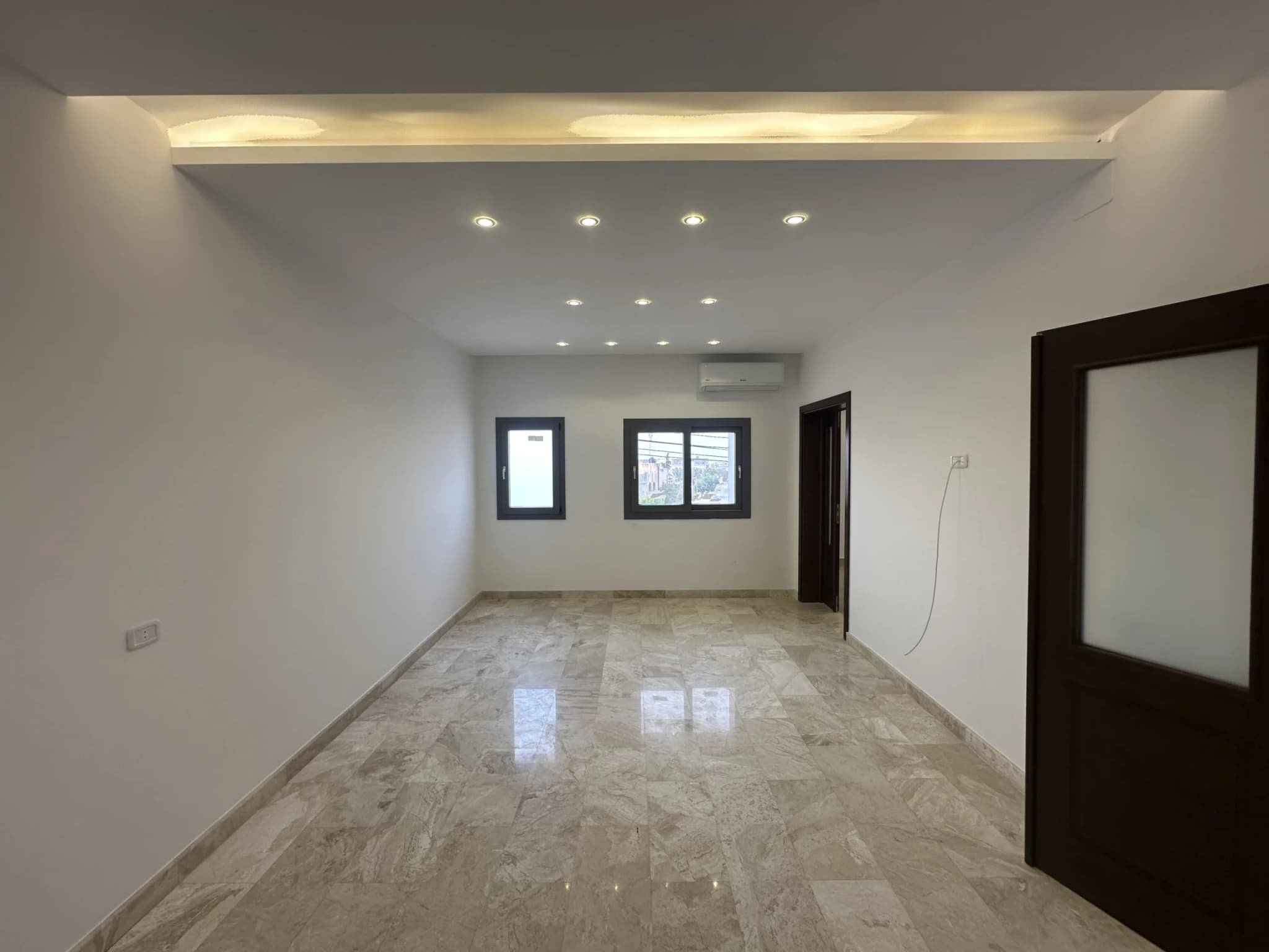 	فيلا تقسيم داخلي شقتين وملحق 30