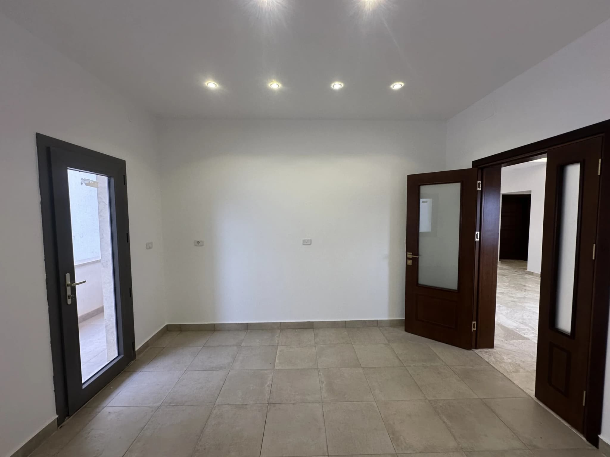 	فيلا تقسيم داخلي شقتين وملحق 33