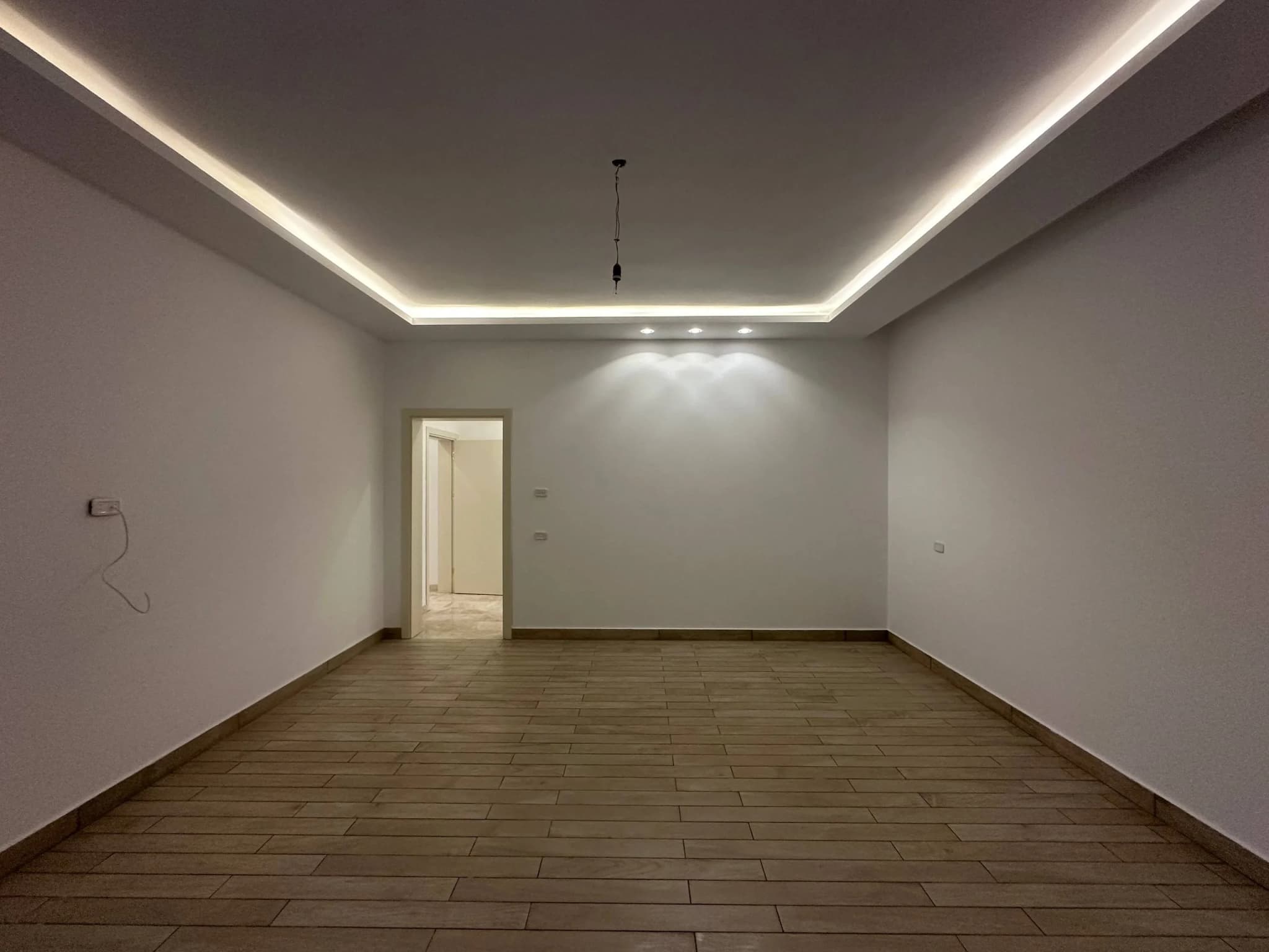 فيلا تقسيم داخلي شقتين وملحق 10