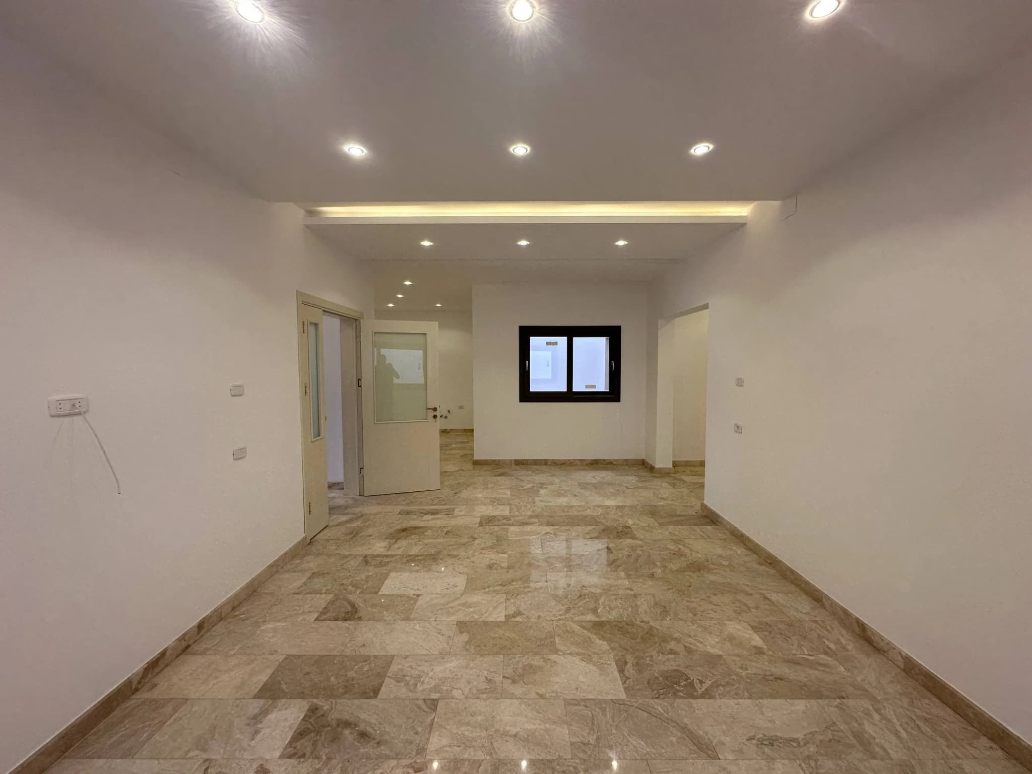 فيلا تقسيم داخلي شقتين وملحق 13