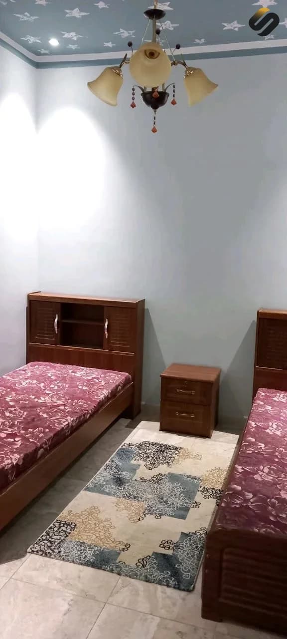 شقه . للبيع . الطابق الرابع . راس حسن . 1
