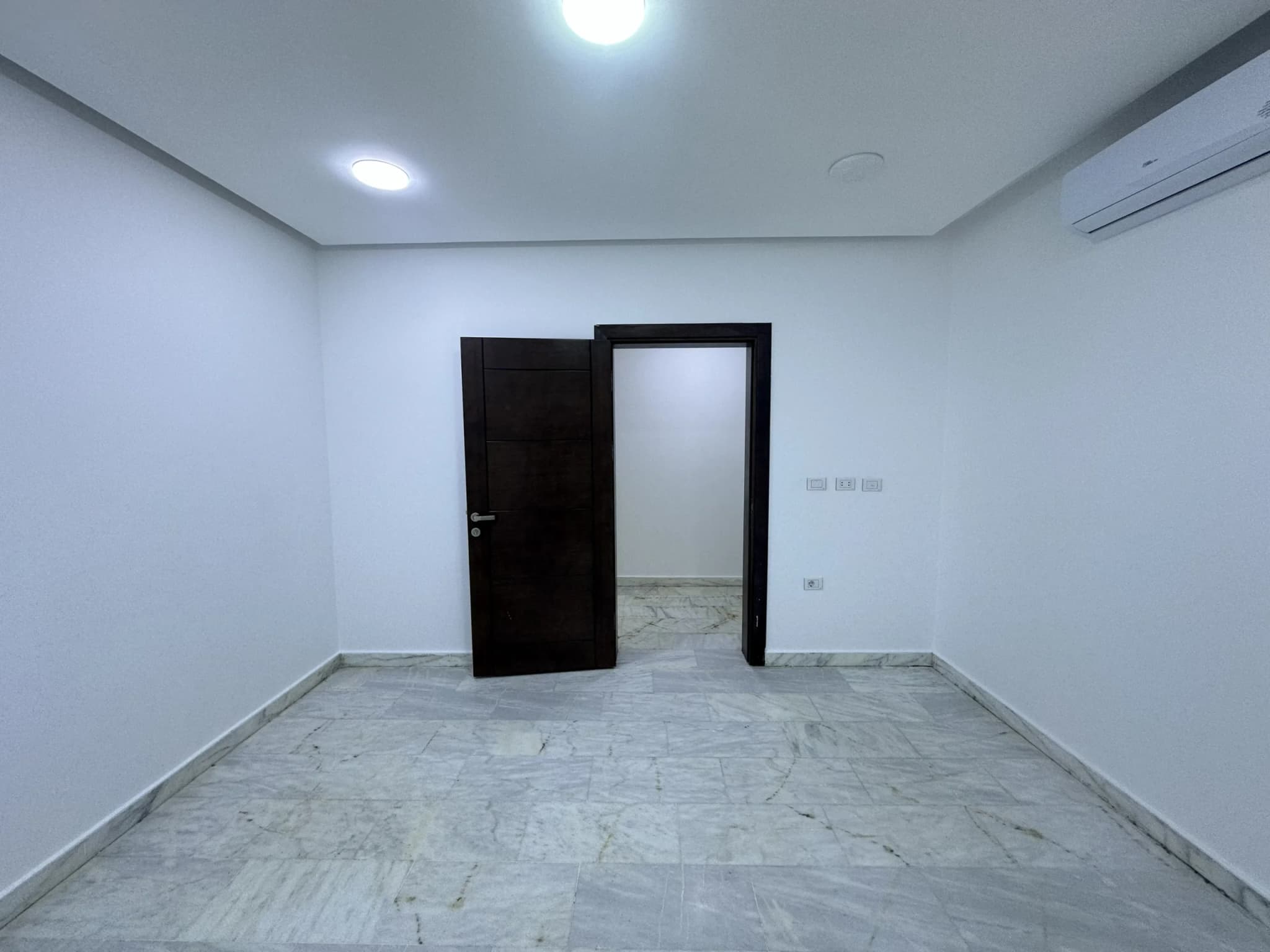 فرصتك لإمتلاك شقة ممتازة  11