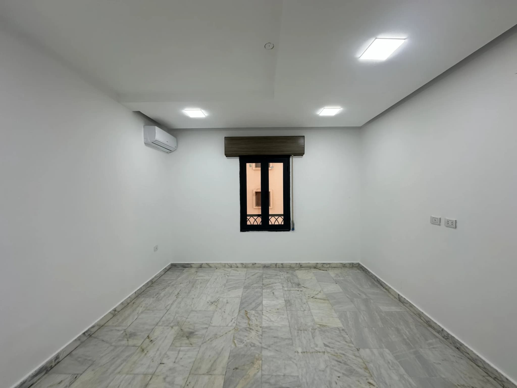 فرصتك لإمتلاك شقة ممتازة  14