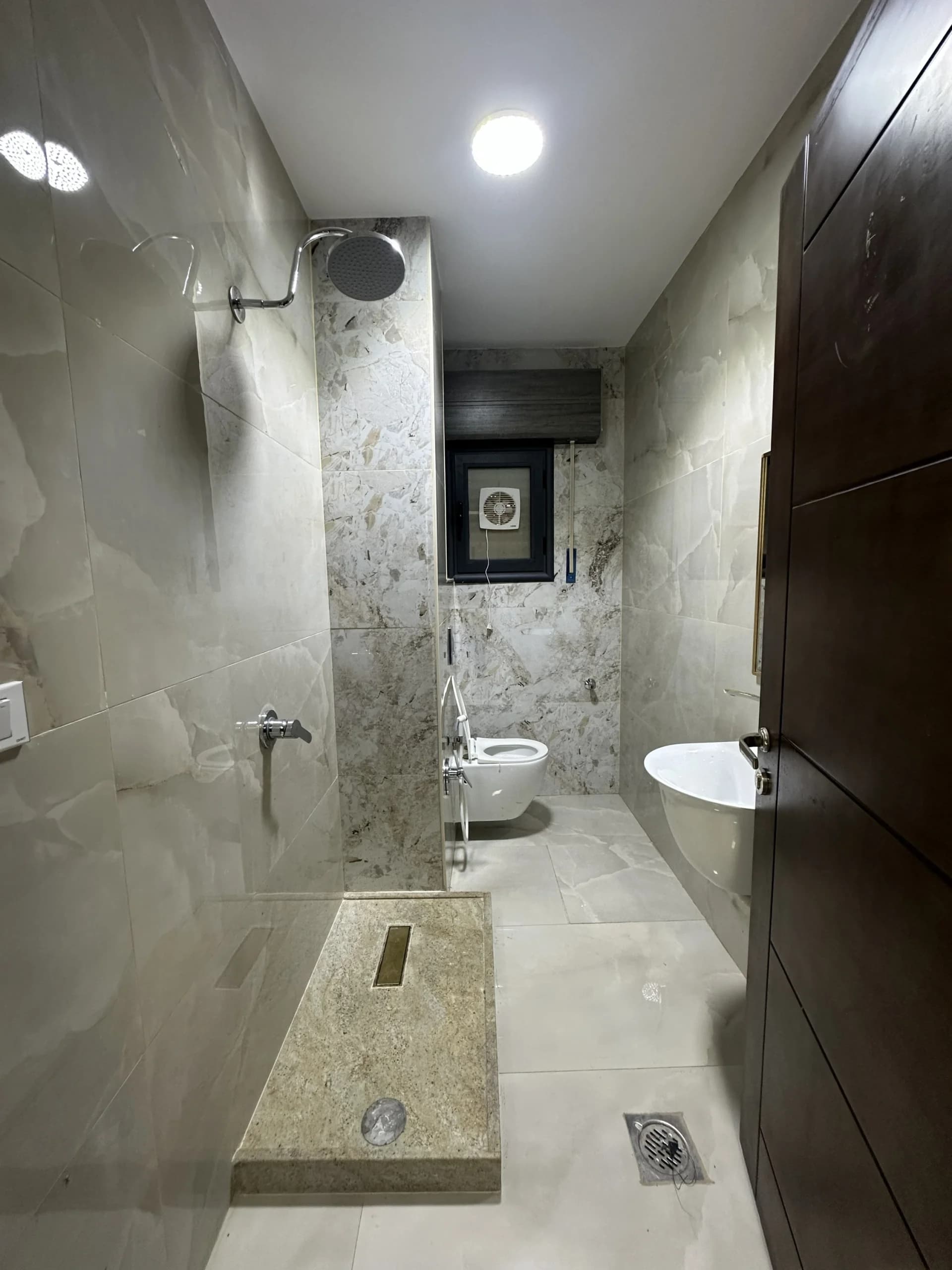 فرصتك لإمتلاك شقة ممتازة  16