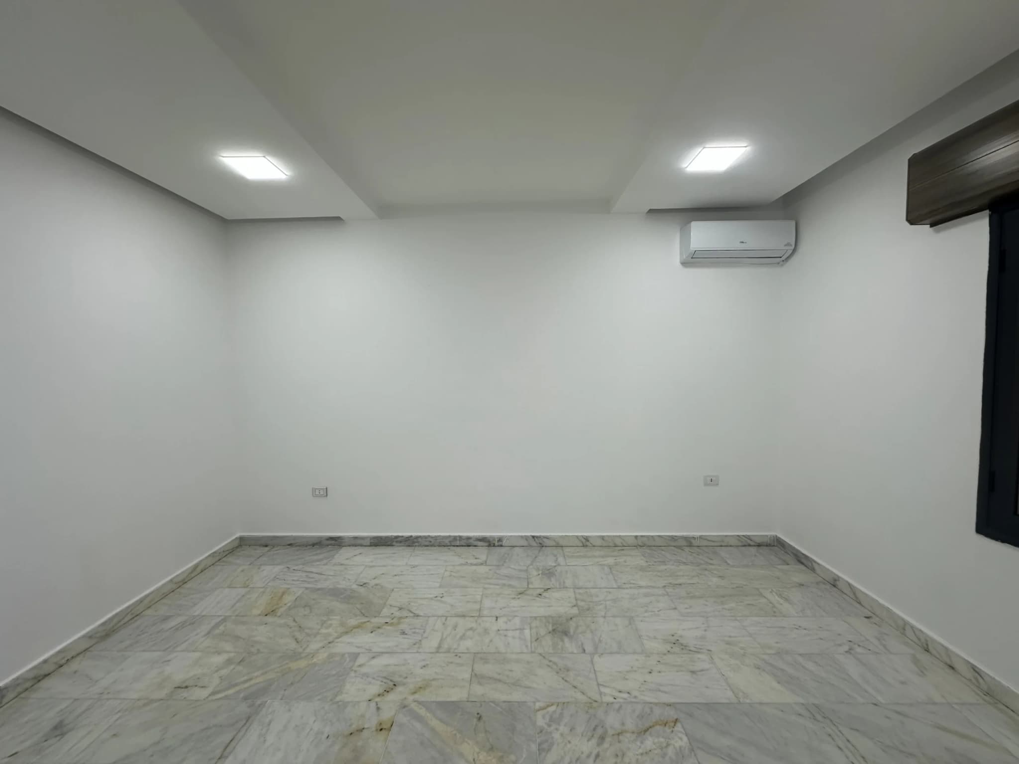 فرصتك لإمتلاك شقة ممتازة  23