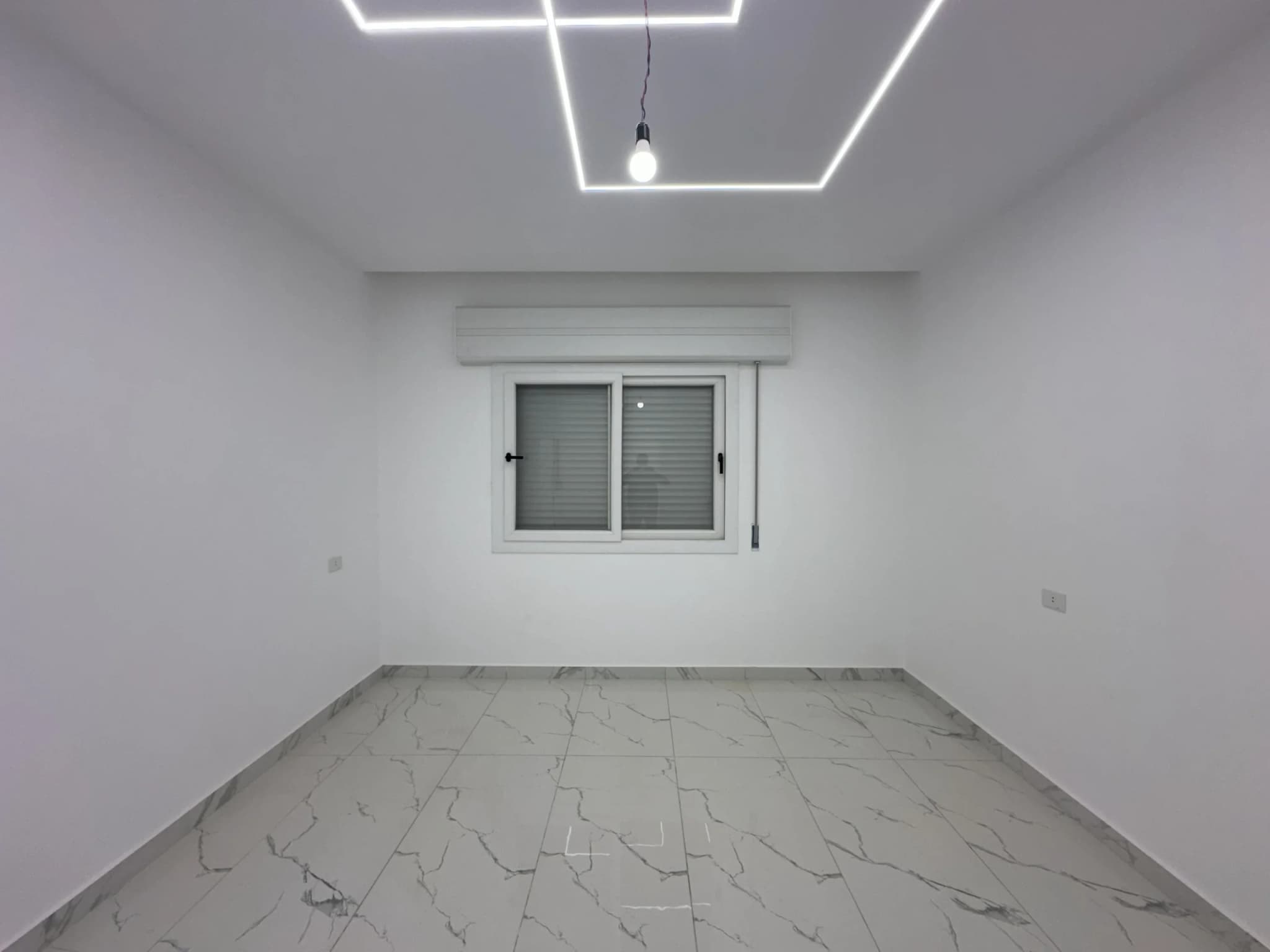 💎 فرصة عقارية فاخرة للبيع: رفاهية المساحة والخصوصية التامة 💎 14