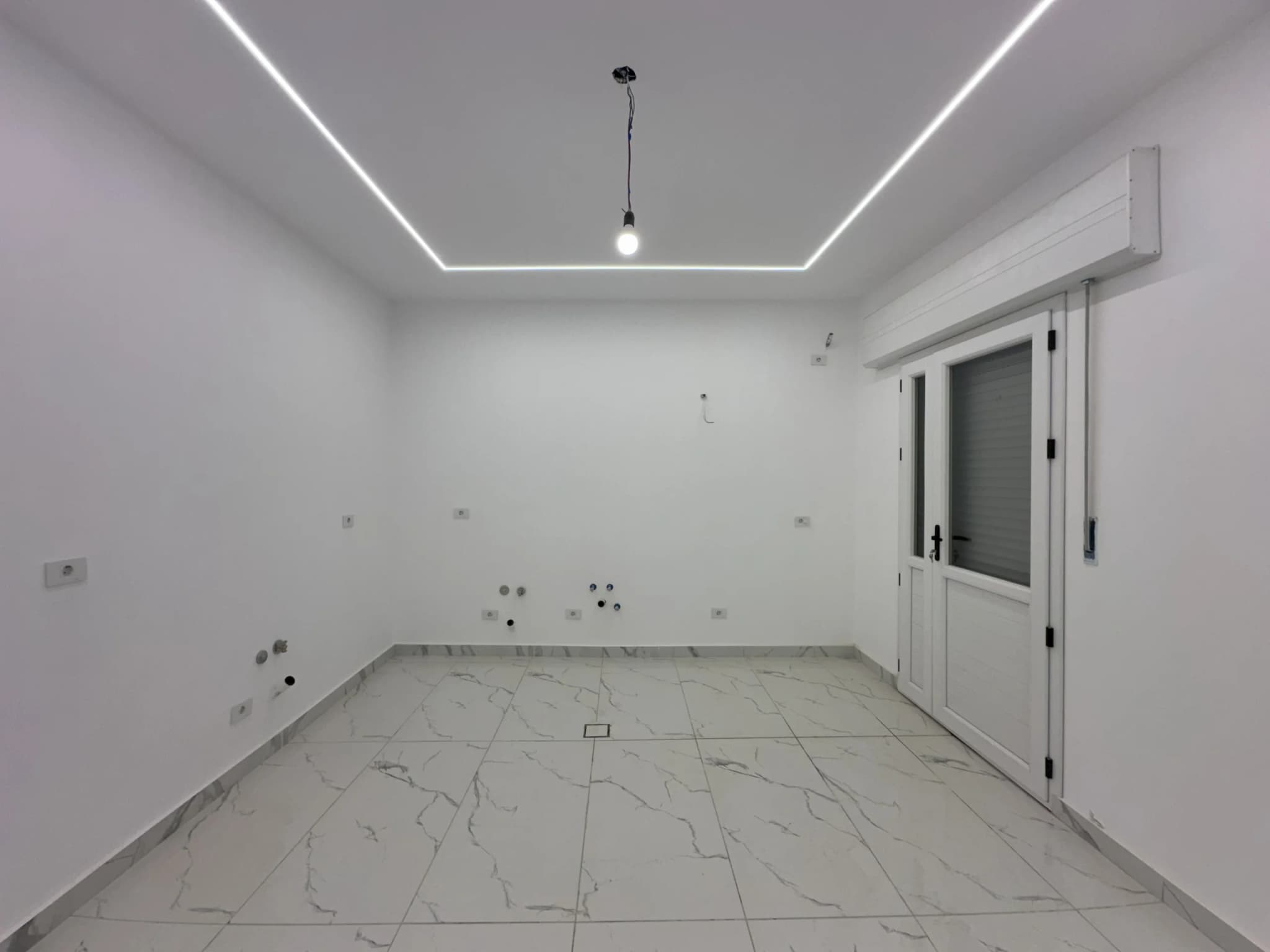 💎 فرصة عقارية فاخرة للبيع: رفاهية المساحة والخصوصية التامة 💎 17