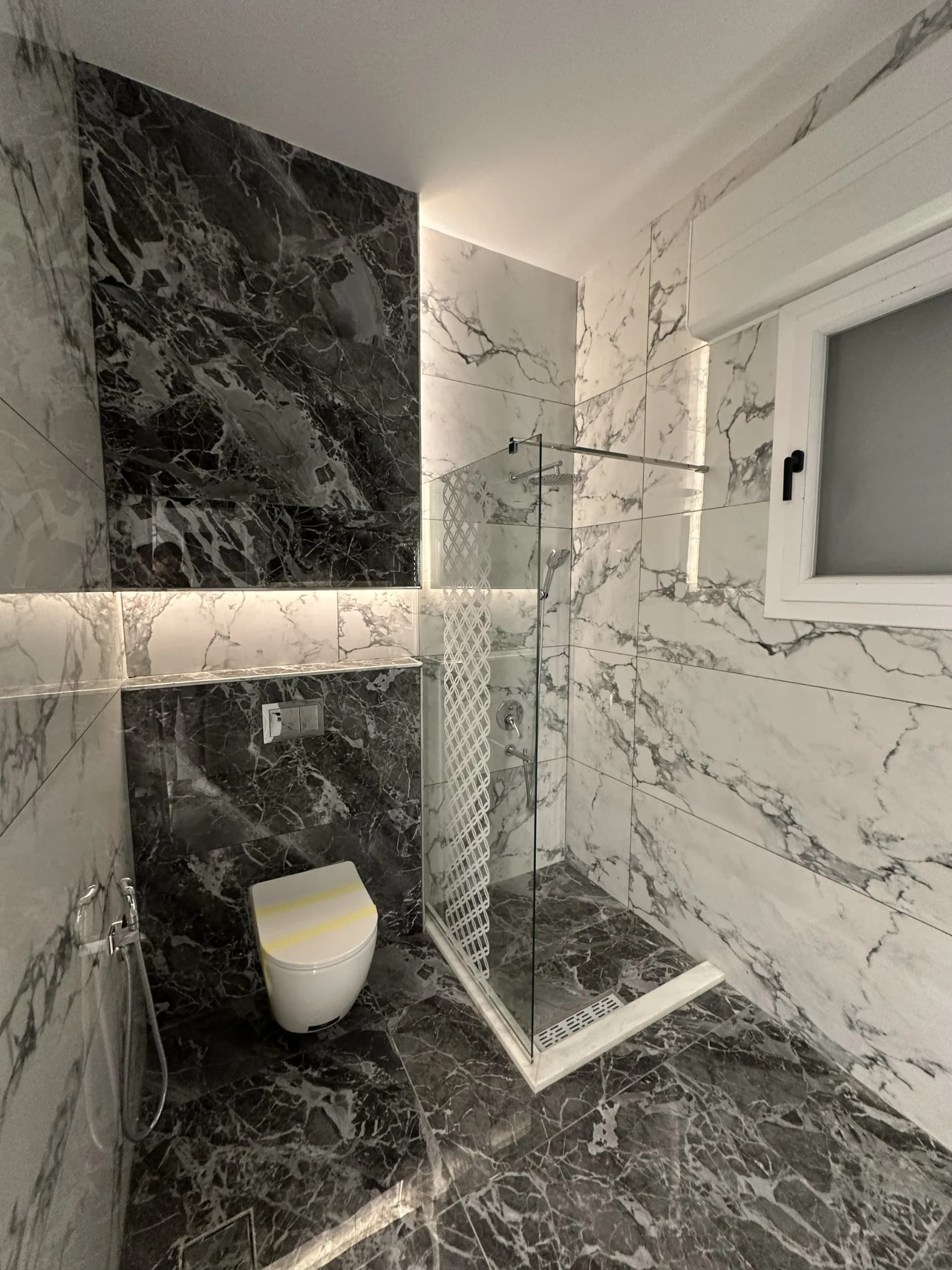 💎 فرصة عقارية فاخرة للبيع: رفاهية المساحة والخصوصية التامة 💎 24