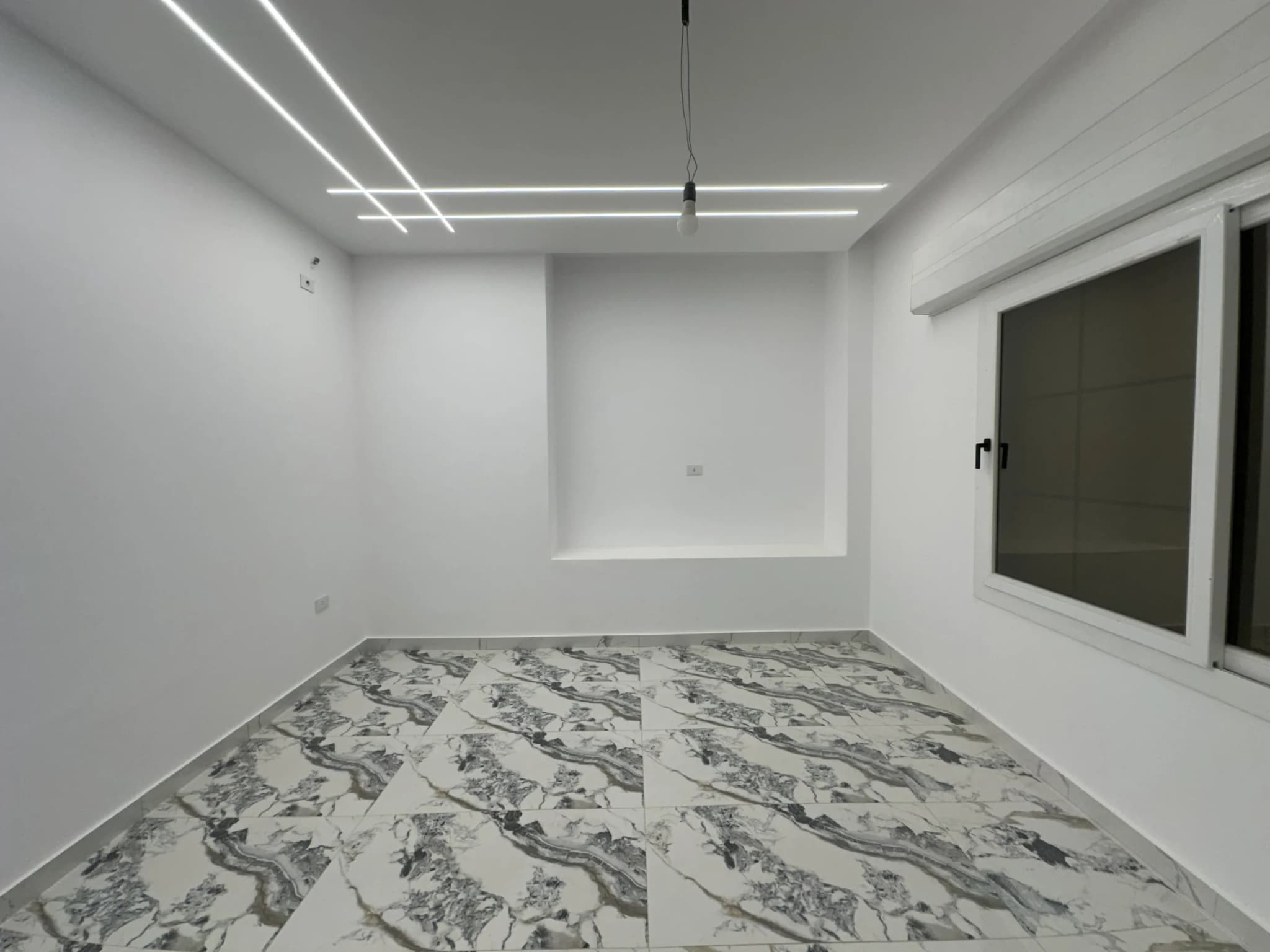 💎 فرصة عقارية فاخرة للبيع: رفاهية المساحة والخصوصية التامة 💎 38