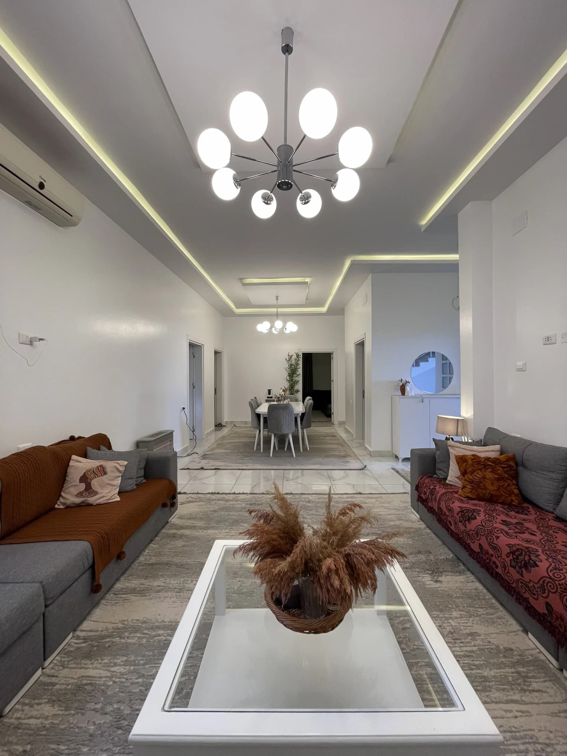 🏛️ فيلا فاخرة للبيع: تصميم عصري ونظام أدوار مفصولة 3