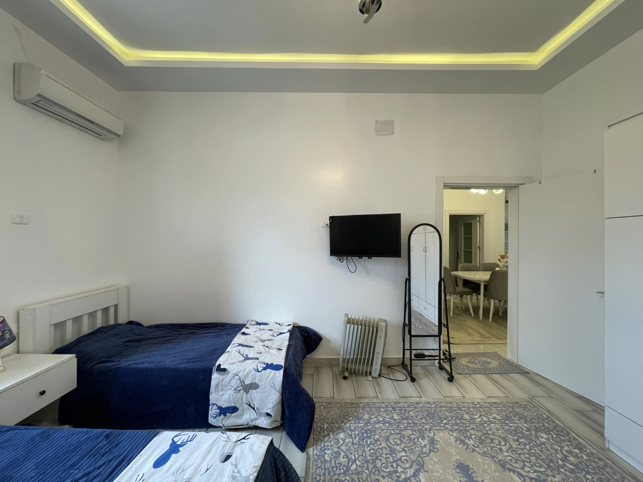 🏛️ فيلا فاخرة للبيع: تصميم عصري ونظام أدوار مفصولة 6