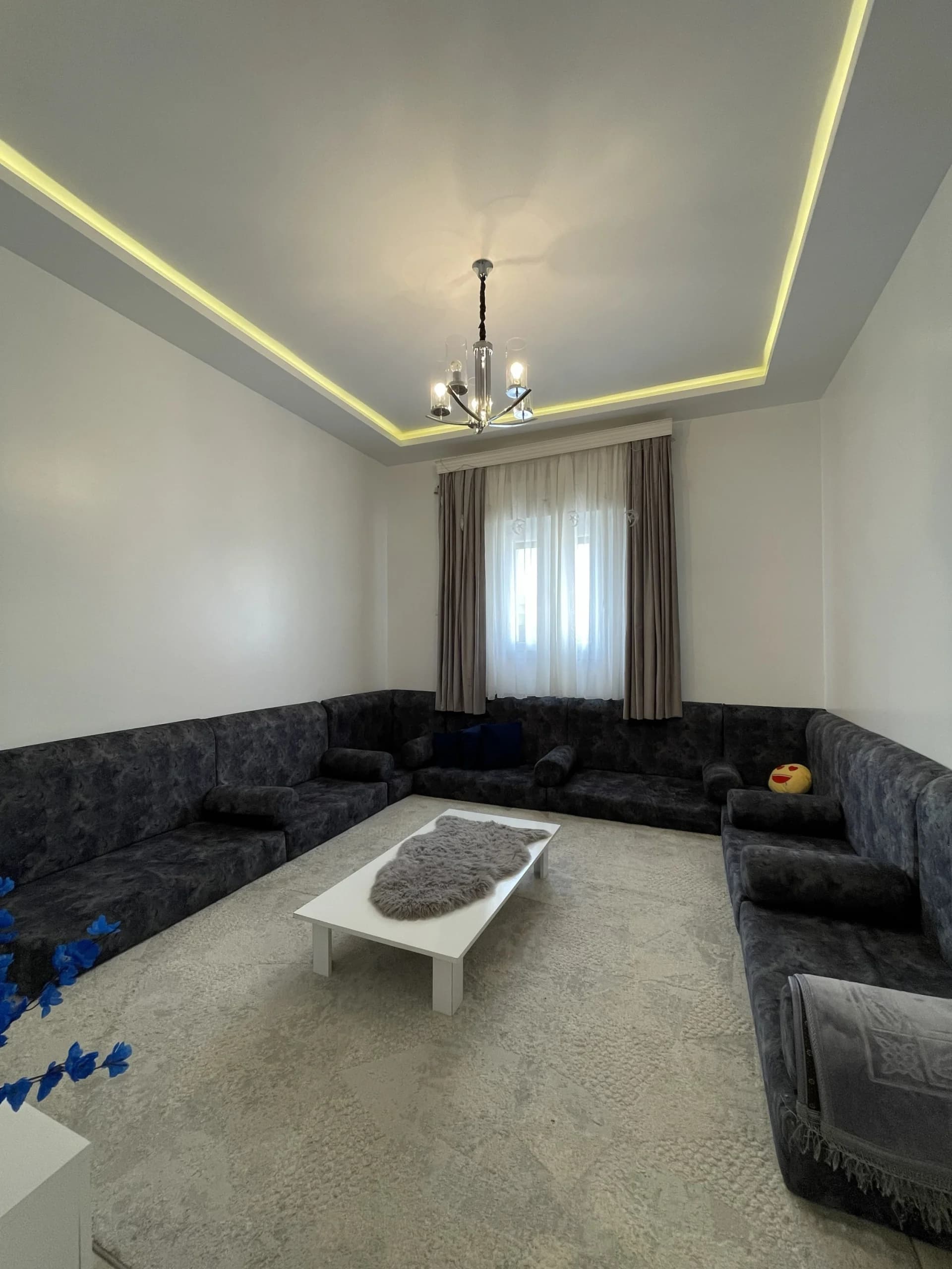 🏛️ فيلا فاخرة للبيع: تصميم عصري ونظام أدوار مفصولة 8