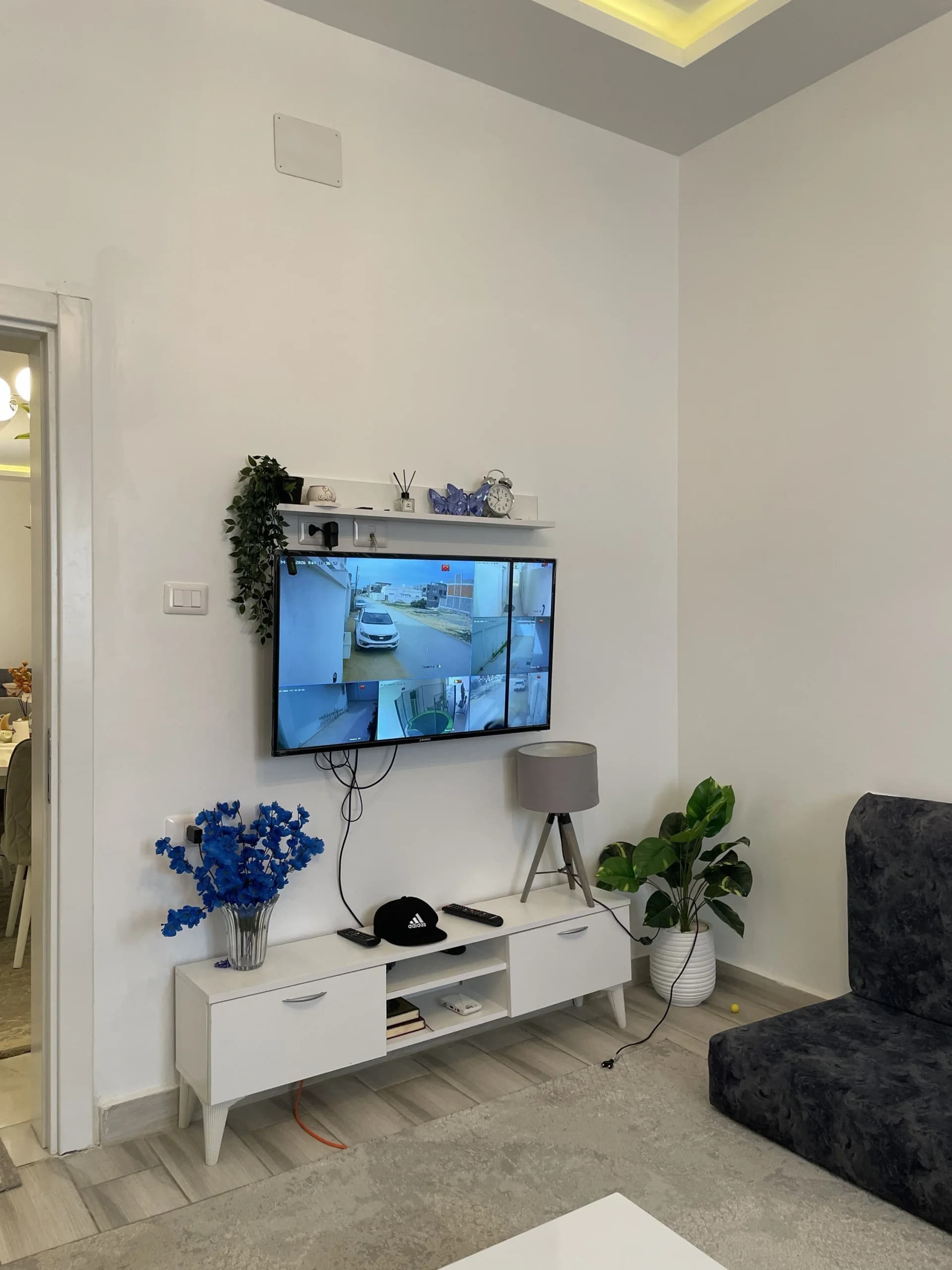 🏛️ فيلا فاخرة للبيع: تصميم عصري ونظام أدوار مفصولة 9