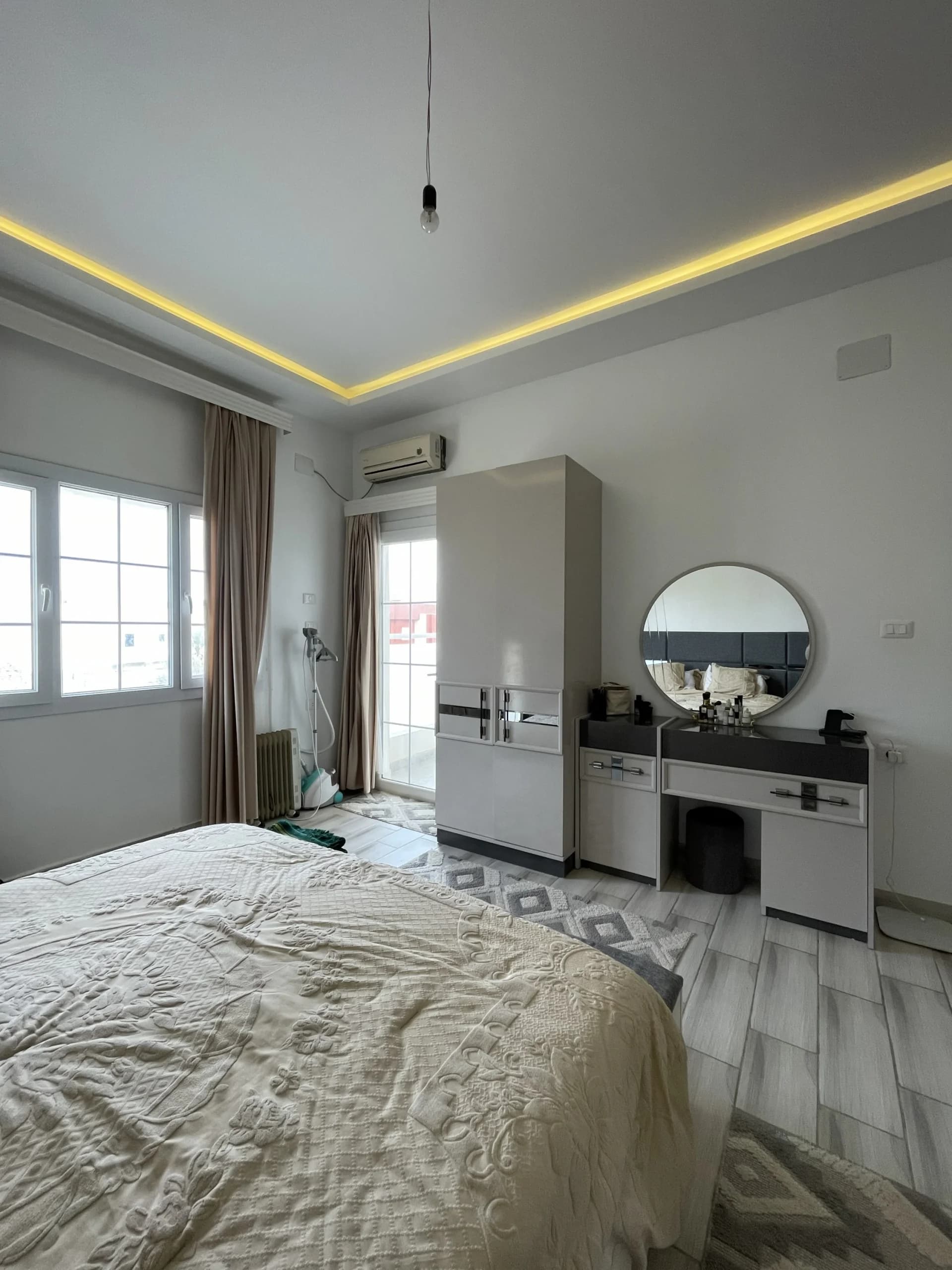 🏛️ فيلا فاخرة للبيع: تصميم عصري ونظام أدوار مفصولة 16