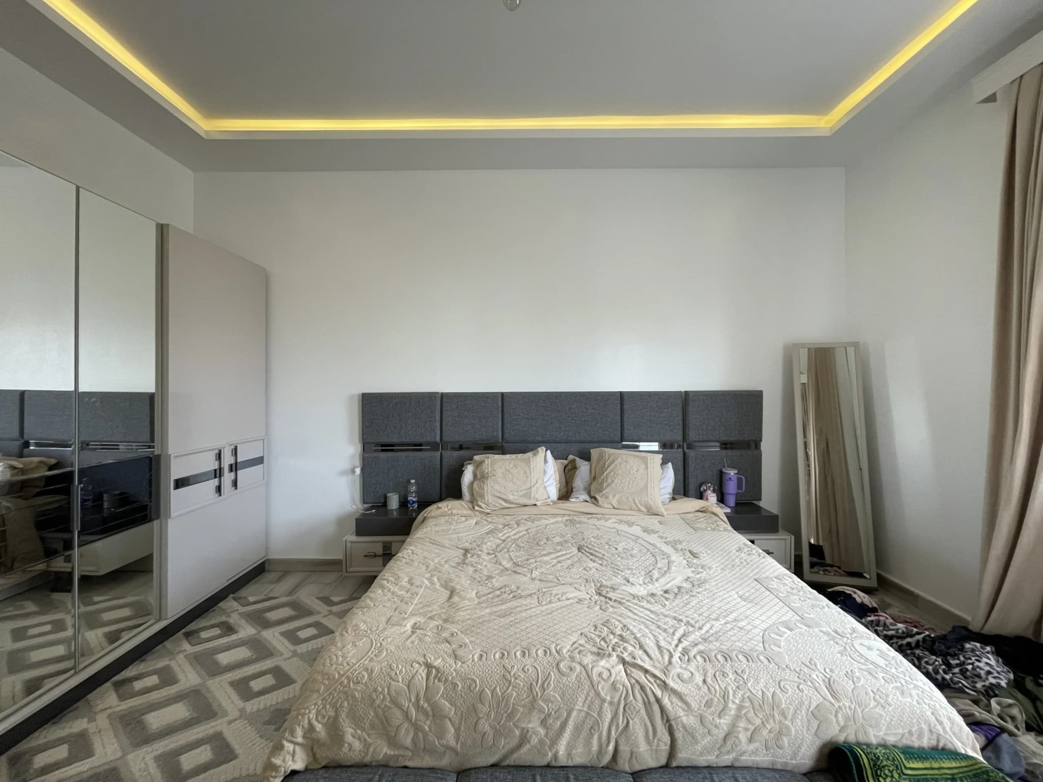 🏛️ فيلا فاخرة للبيع: تصميم عصري ونظام أدوار مفصولة 17