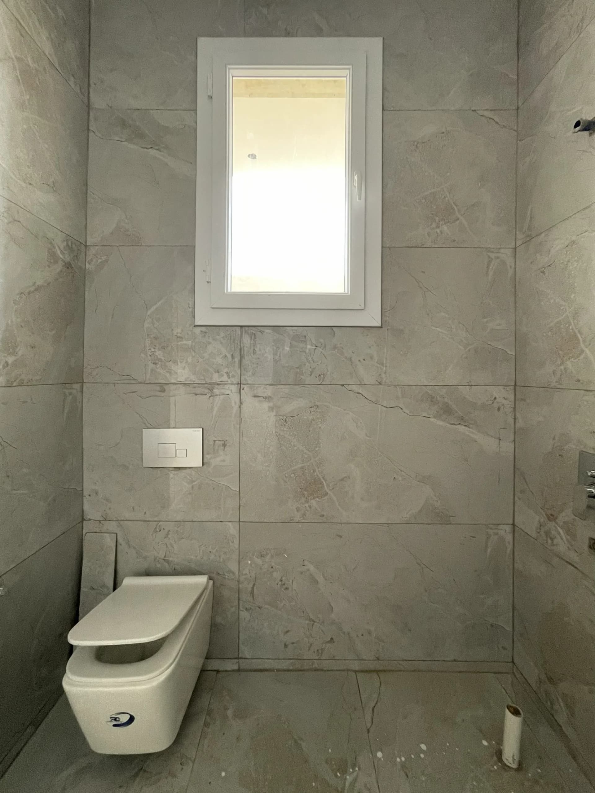 🏛️ فيلا فاخرة للبيع: تصميم عصري ونظام أدوار مفصولة 24