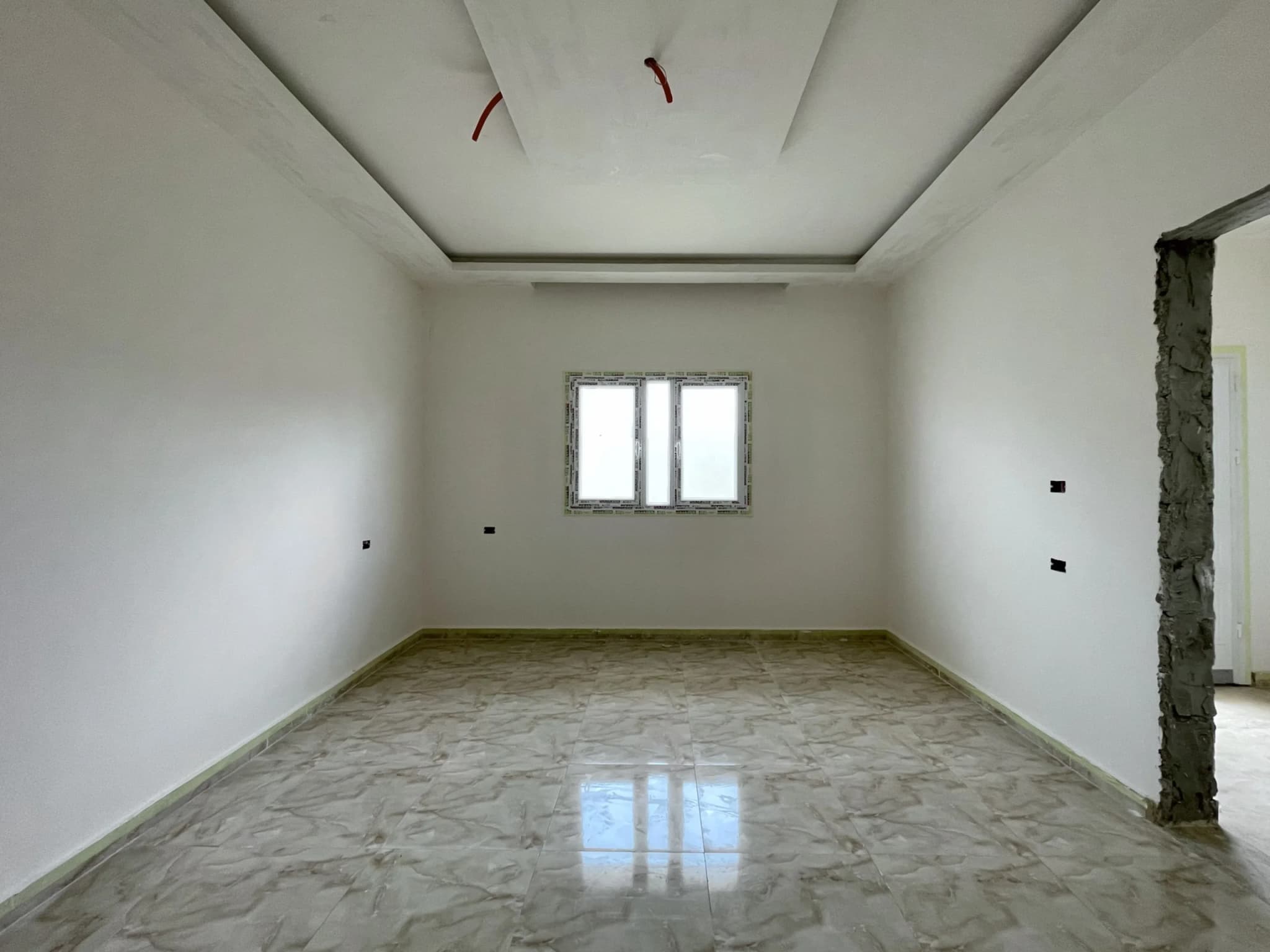 🏛️ فيلا فاخرة للبيع: تصميم عصري ونظام أدوار مفصولة 28