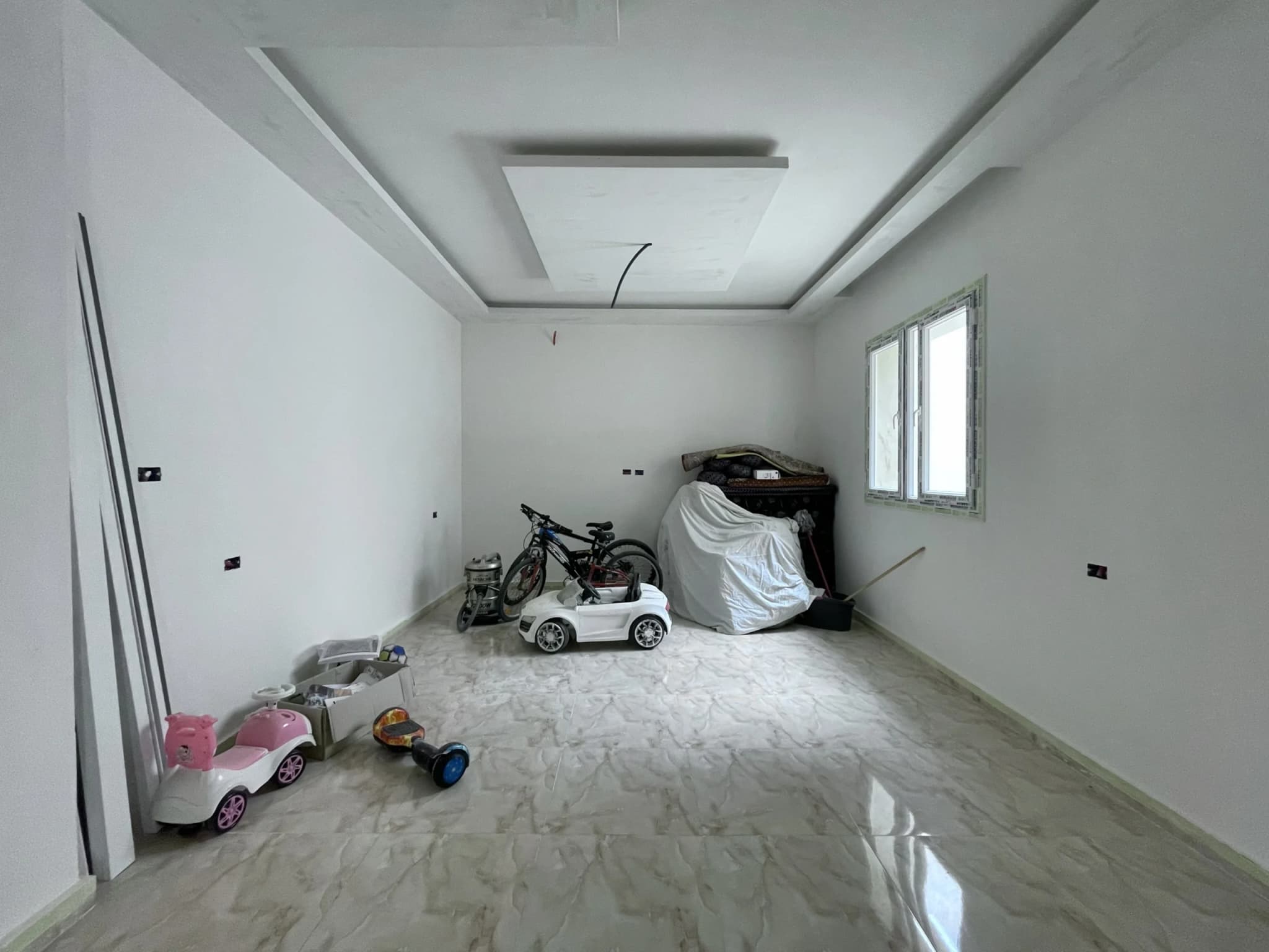 🏛️ فيلا فاخرة للبيع: تصميم عصري ونظام أدوار مفصولة 30