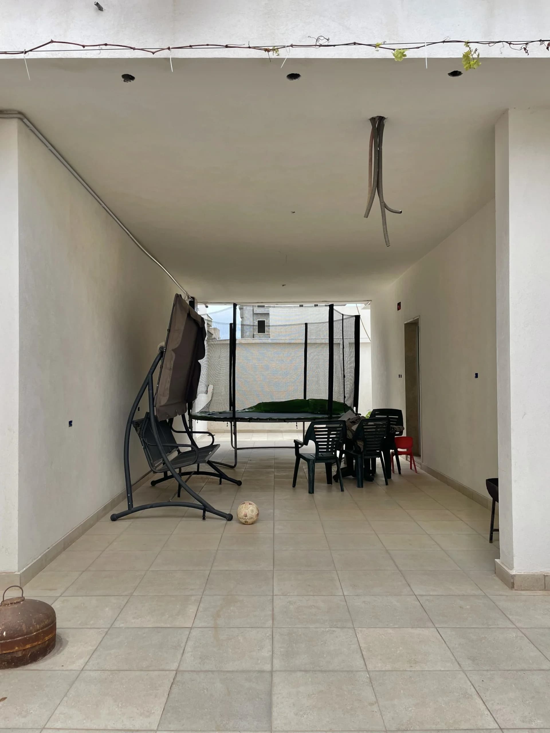 🏛️ فيلا فاخرة للبيع: تصميم عصري ونظام أدوار مفصولة 37