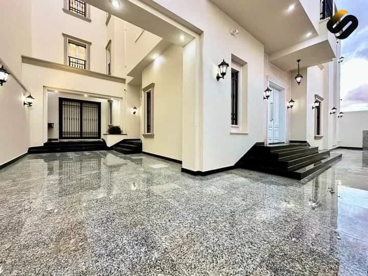 🏛️ صرح فاخر للبيع – فيلا نظام خليجي بمساحة مسقوف واسعة 5