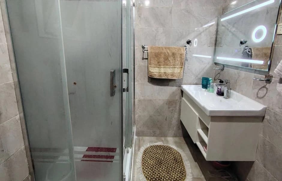 فرصة لإمتلاك شقة في السراج  8