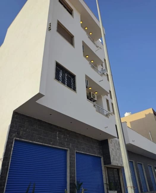 عمارة للبيع عين زارة الحمودات 2