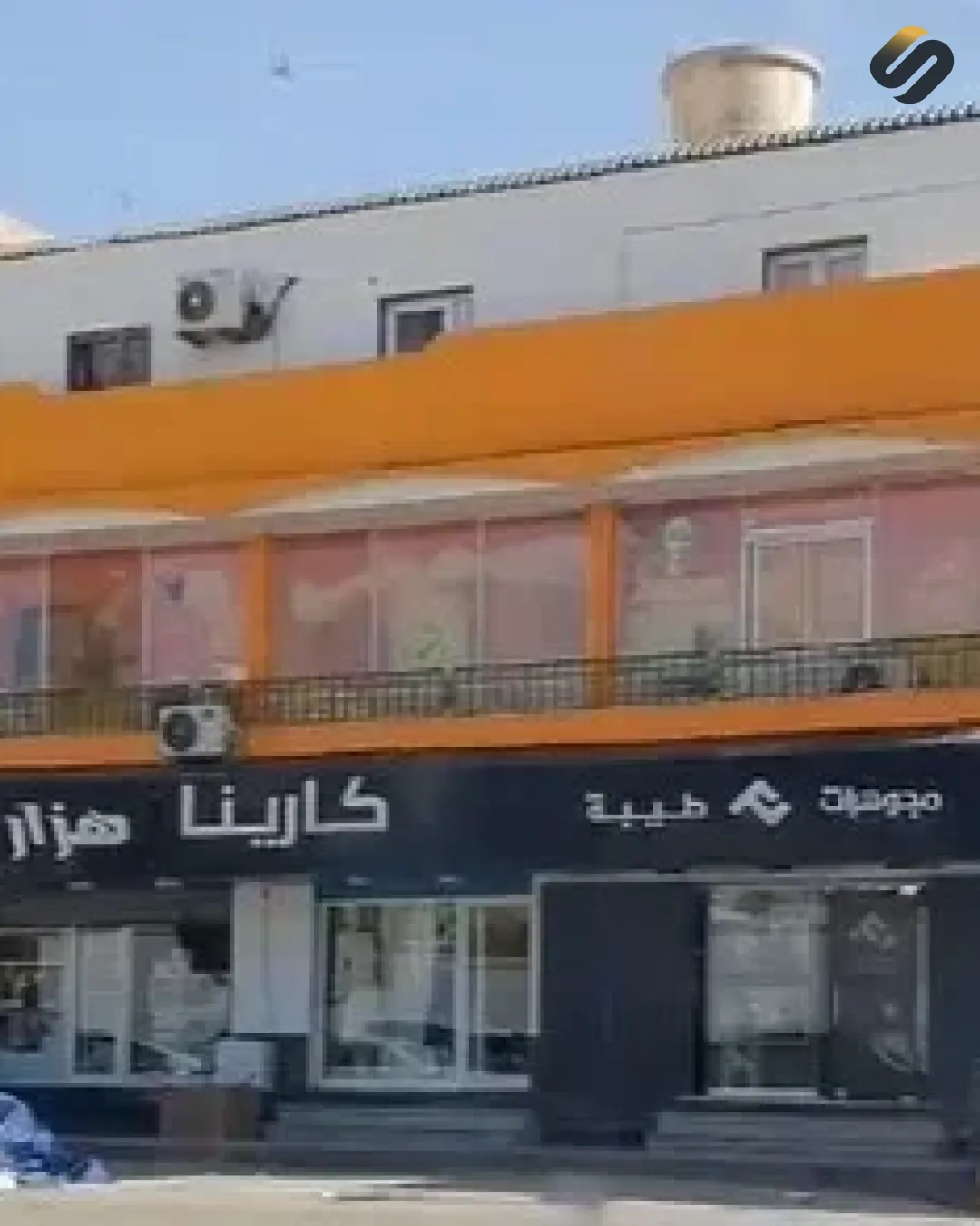 مبنى استثماري متعدد الأغراض بمدخول شهري ممتاز – طريق السور 📈