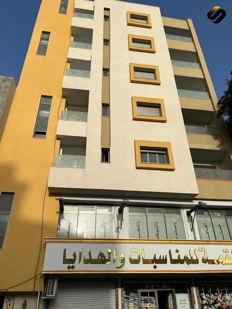 فرصة استثمارية سيادية | مبنى تجاري (7 طوابق) للبيع في زاوية الدهماني 🏢💎 1