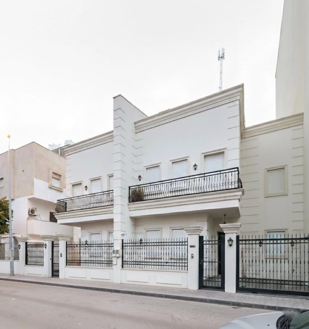 fyla-fy-bn-aaashor-GPmYGV