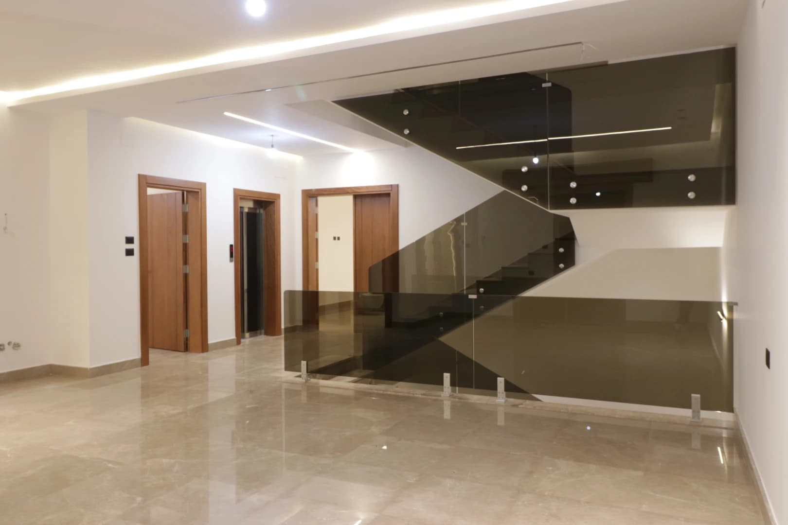 فيلا في سوق الجمعة  5