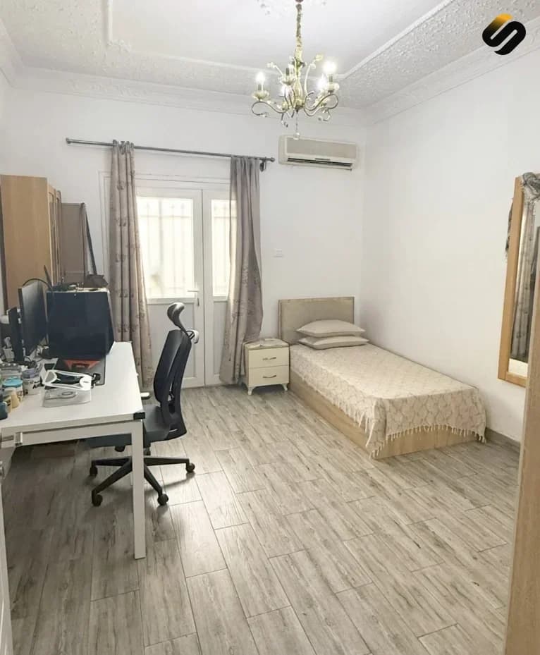 فرصة مميزة لإمتلاك شقة بمساحة ممتازة 4