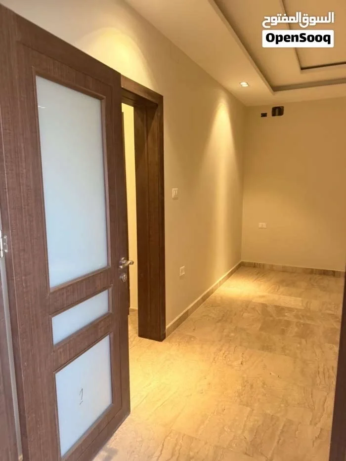 عين زاره بجوار جامع بالعيد 8